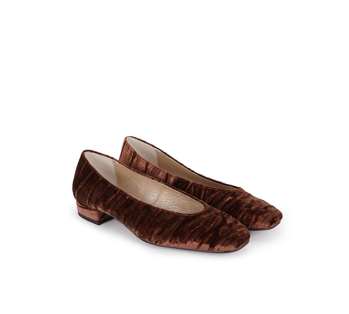 Donna in Brown velvet